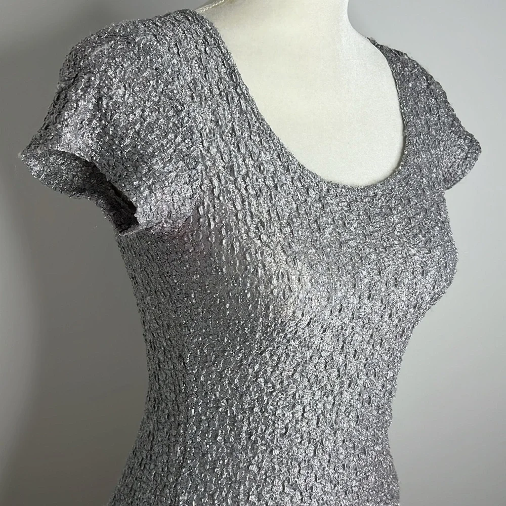 Vintage 90s Y2K Silver Metallic Textured Scoop Neck Top Wrapper M
